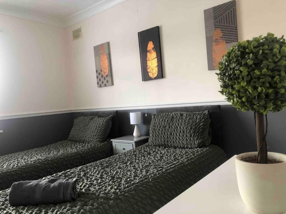 29 Comfort House 2 Bedroom Townhouse With Parking Сканторп Екстер'єр фото
