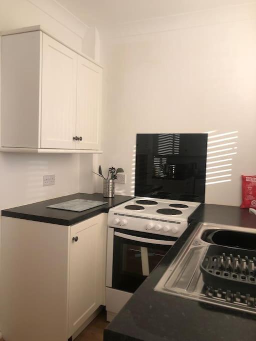 29 Comfort House 2 Bedroom Townhouse With Parking Сканторп Екстер'єр фото